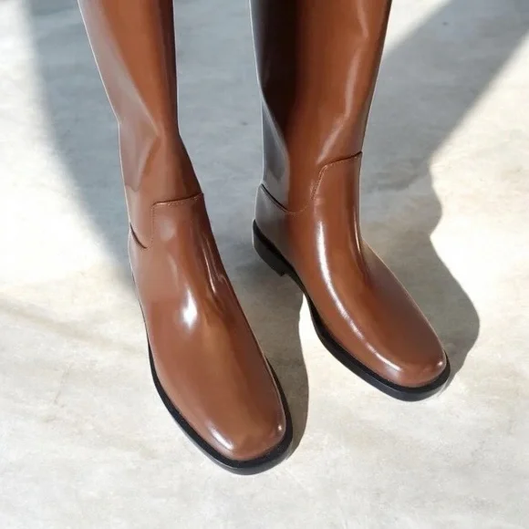 EVERLANE The Riding Boot - Picture 5 of 11